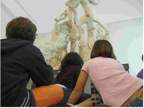 Questa immagine ha l'attributo alt vuoto; il nome del file è Bambini-al-Museo-Archeologico.png